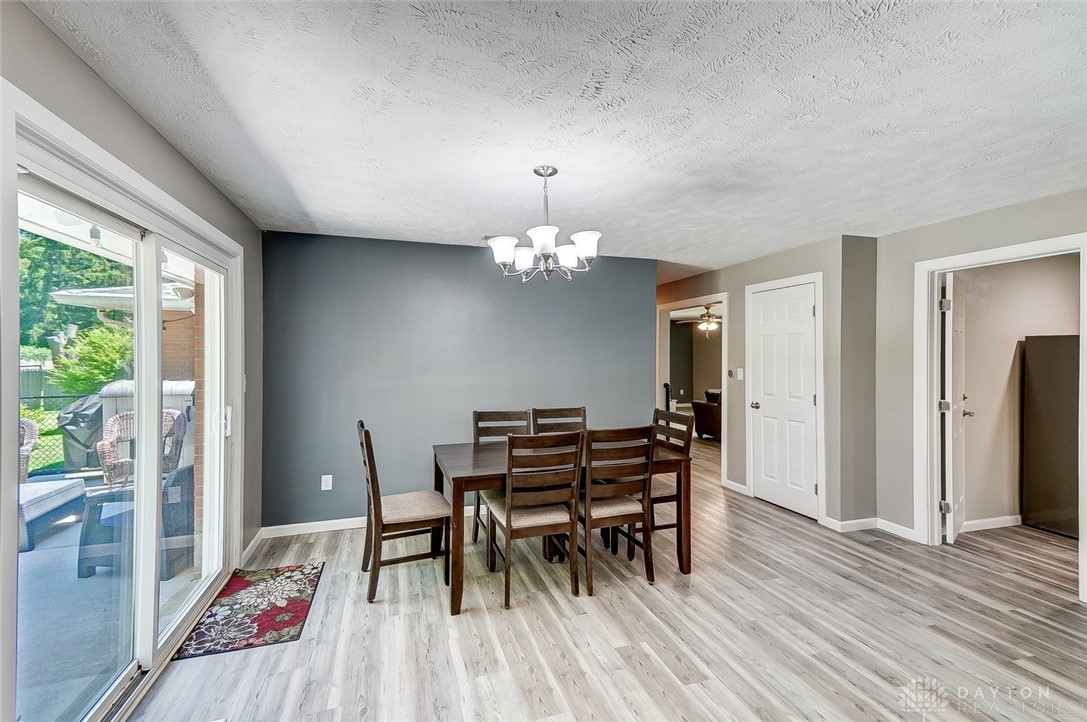 3959 Rexford Road Beavercreek, OH 45430 - Photo 12 of 53