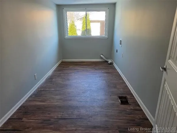 $1,500 | 604 North Shelby Street, Salem, IN 47167