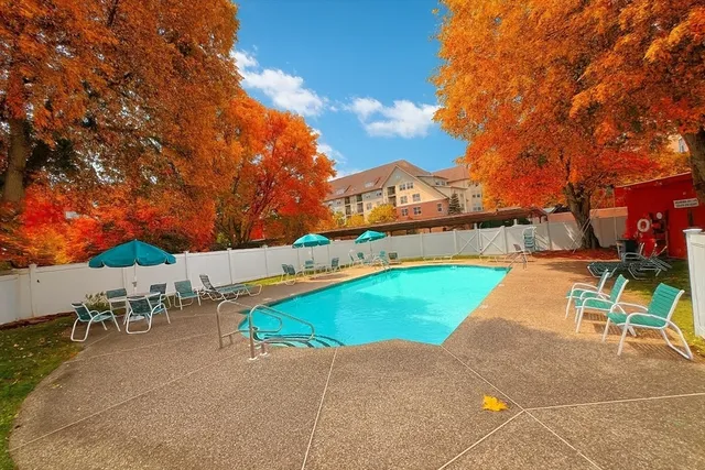 $3,200 | 20 Hammond Pond Parkway, Unit 606, Newton, MA 02467