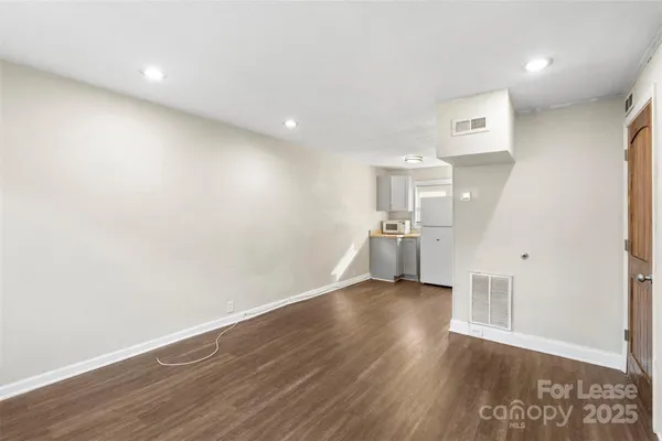 $1,049 | 2405 Julia Avenue, Unit 1, Charlotte, NC 28206