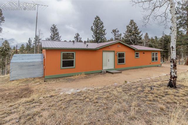 Properties like this with acreage, privacy, trees, & horse amenities are hard to find!