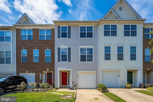 $3,000 | 45515 Lakemont Square, Sterling, VA 20165
