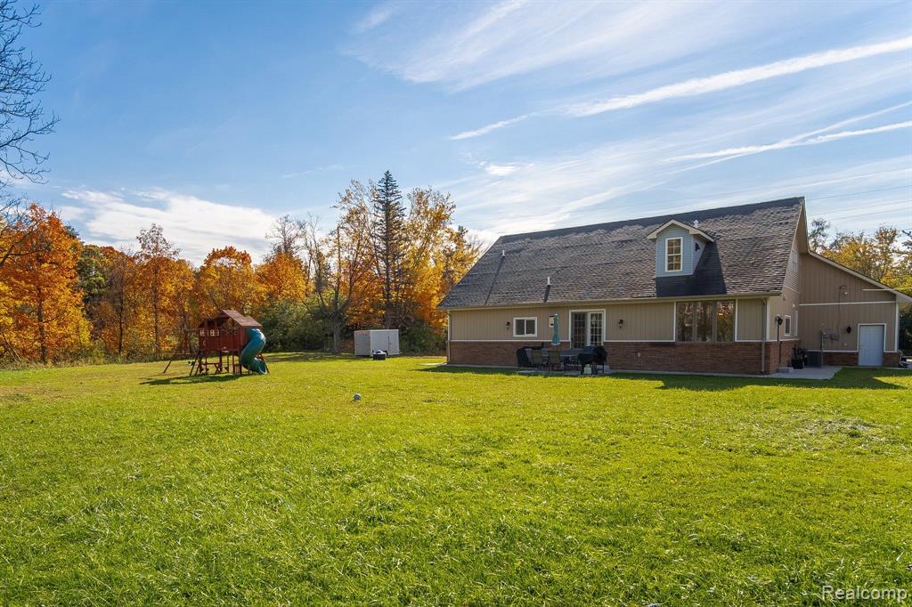 28706 West Nine Mile Road Farmington Hills, MI 48336 - Photo 49 of 51