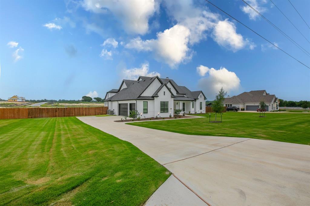 16833 Chapel Road Lorena, TX 76655 - Photo 33 of 40 Gallery Image 33