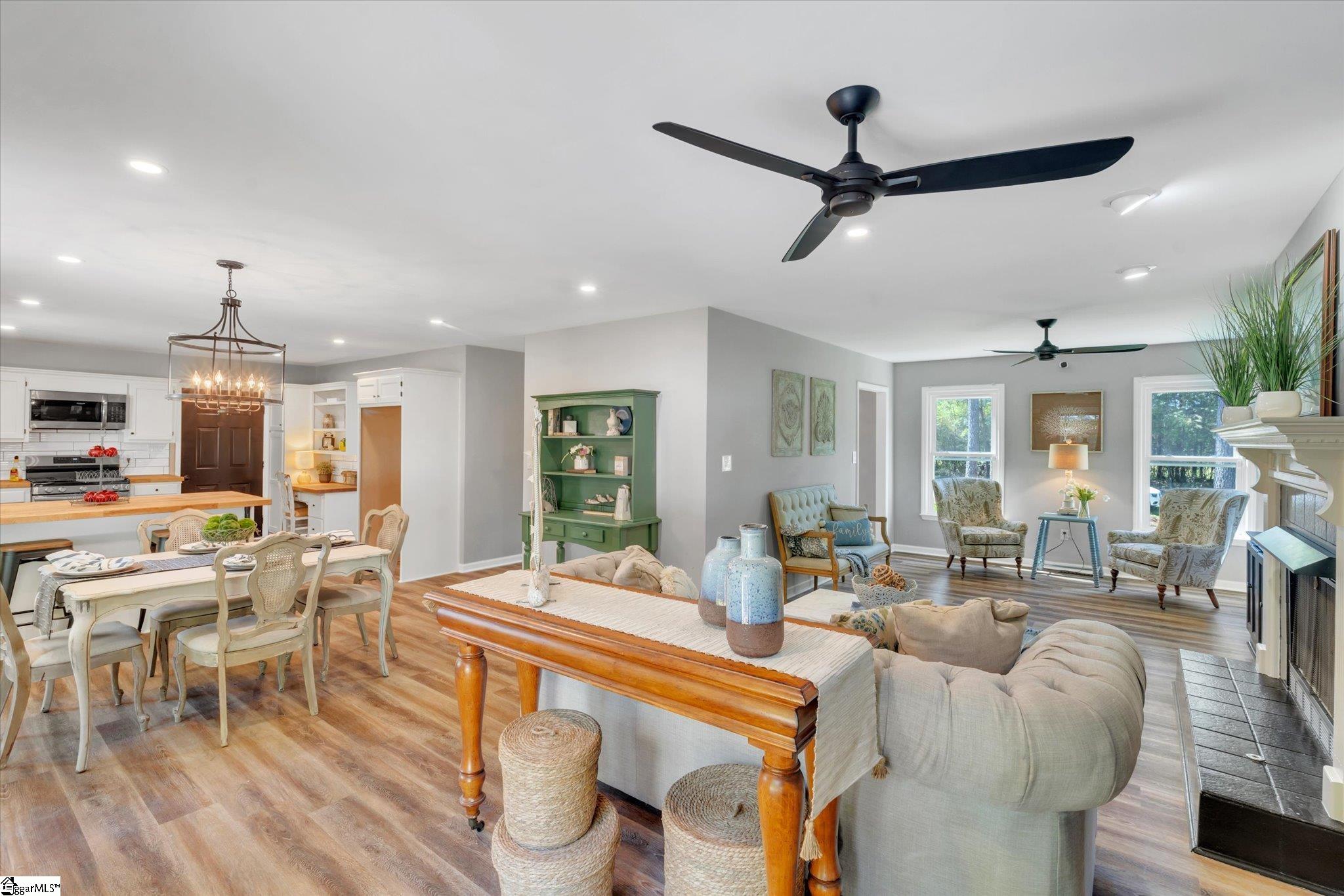 66 Cain Road Laurens, SC 29360 - Photo 6 of 35
