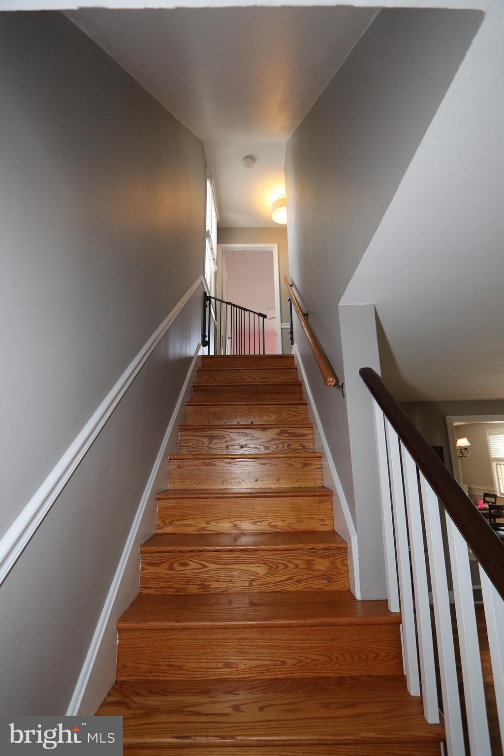 213 Potomac Road Wilmington, DE 19803 - Photo 10 of 22 Stairs to Hallway