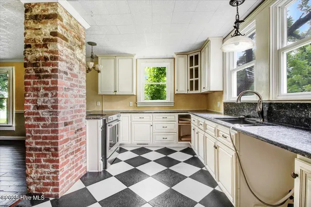 $170,000 | 105 West Wayne Street, Fremont, NC 27830