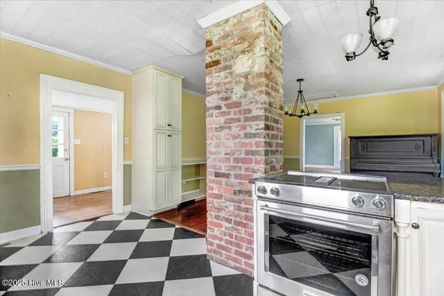 $170,000 | 105 West Wayne Street, Fremont, NC 27830