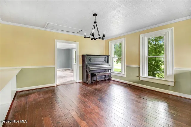 $170,000 | 105 West Wayne Street, Fremont, NC 27830