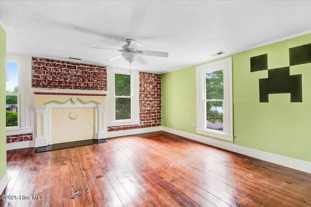 $170,000 | 105 West Wayne Street, Fremont, NC 27830