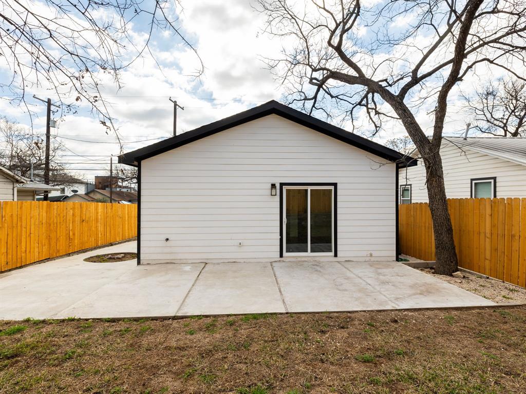 2308 Santa Maria Street Austin, TX 78702 - Photo 23 of 32