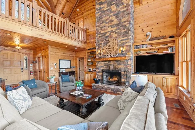 $2,295,000 | 5 Emerald Point, Blairsville, GA 30512