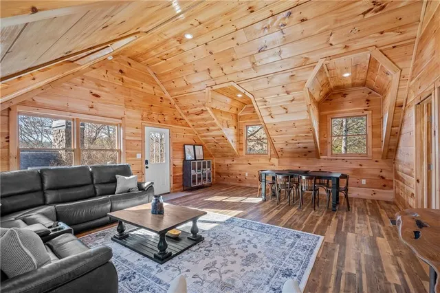 $2,295,000 | 5 Emerald Point, Blairsville, GA 30512