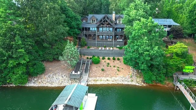 $2,295,000 | 5 Emerald Point, Blairsville, GA 30512