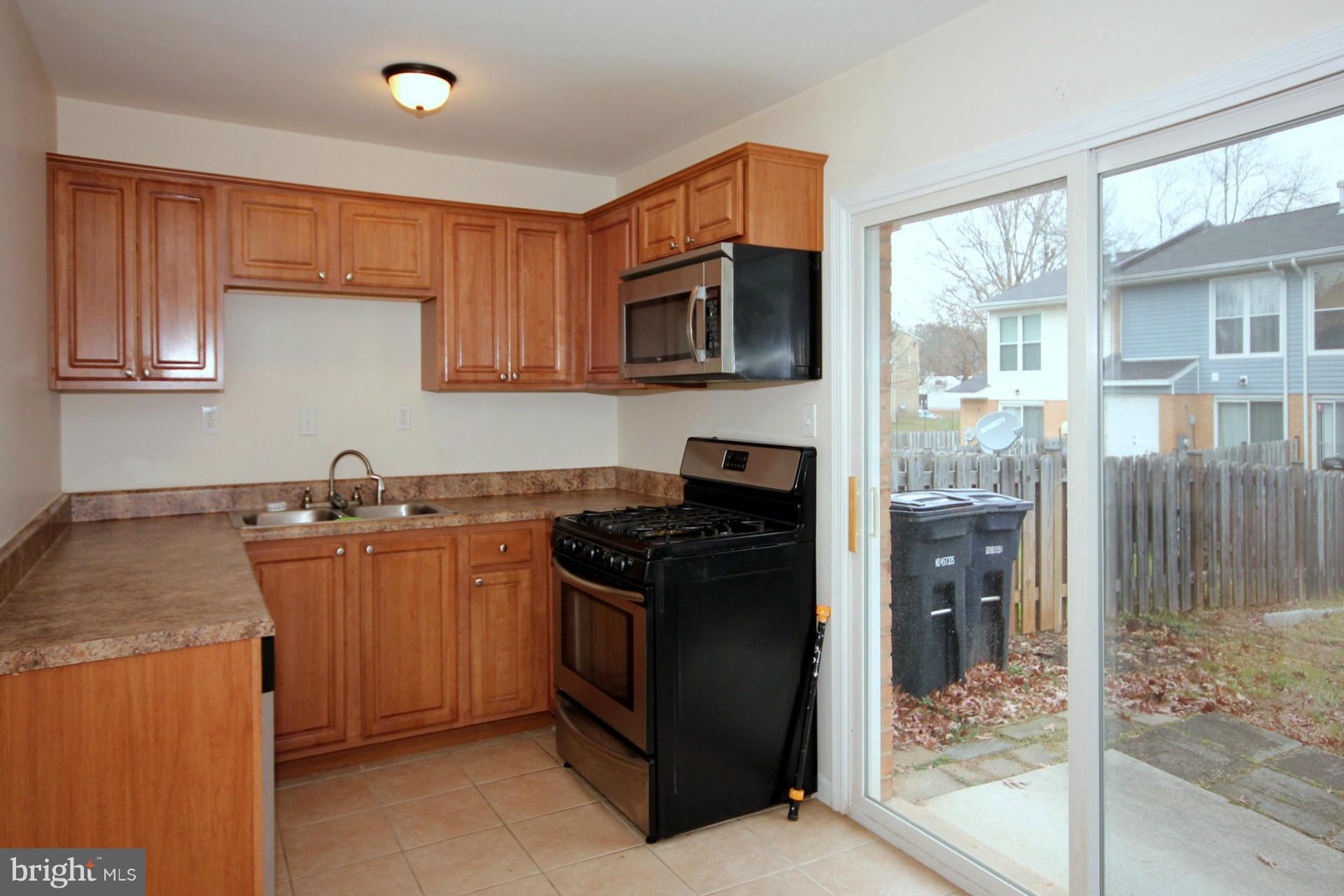 11533 Laurelwalk Drive Laurel, MD 20708 - Photo 15 of 25 Kitchen