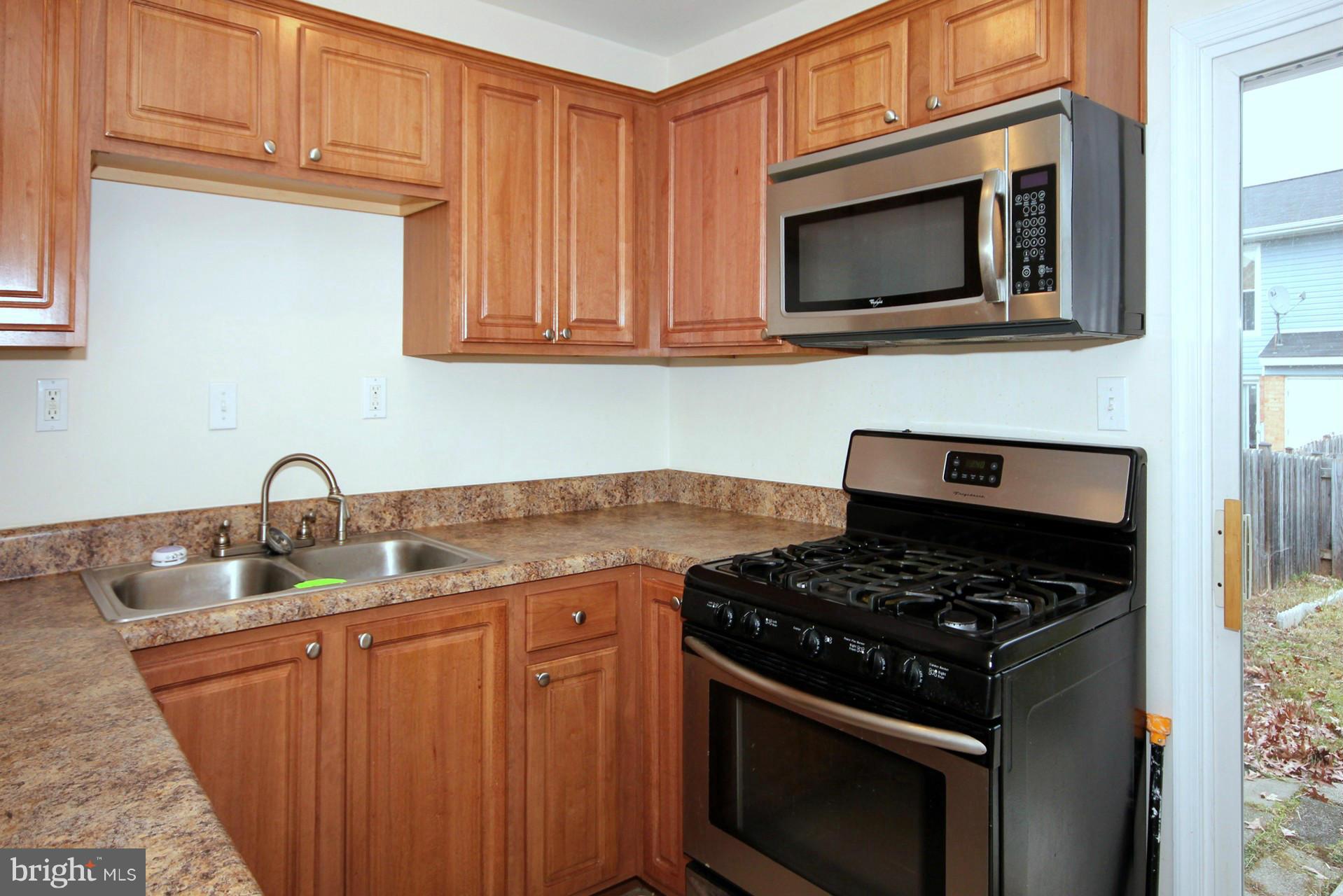 11533 Laurelwalk Drive Laurel, MD 20708 - Photo 21 of 25 Kitchen