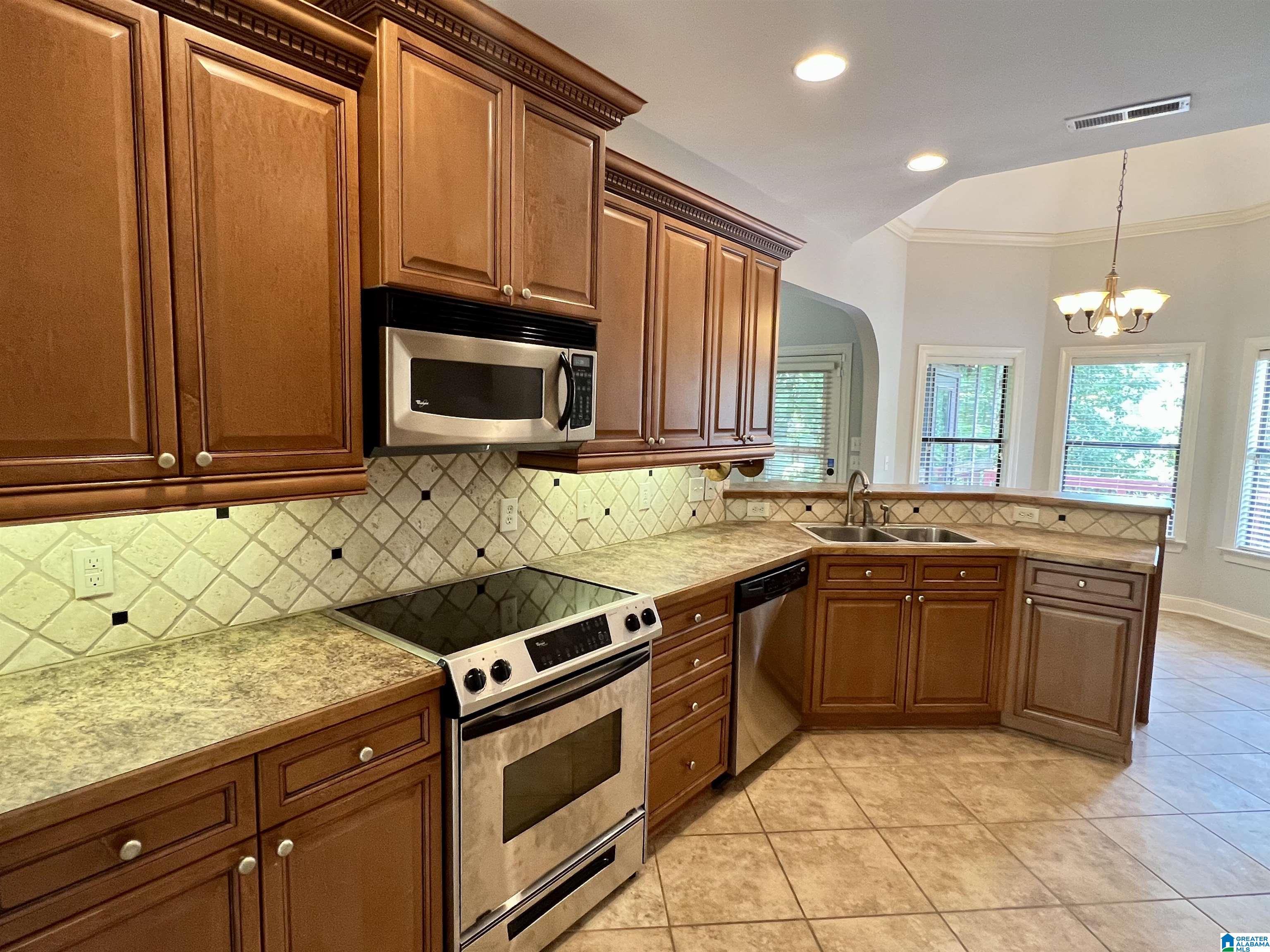 221 Thoroughbred Lane Alabaster, AL 35007 - Photo 19 of 32