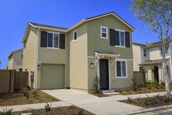 $396,670 | 801 Laina Avenue, Madera, CA 93636