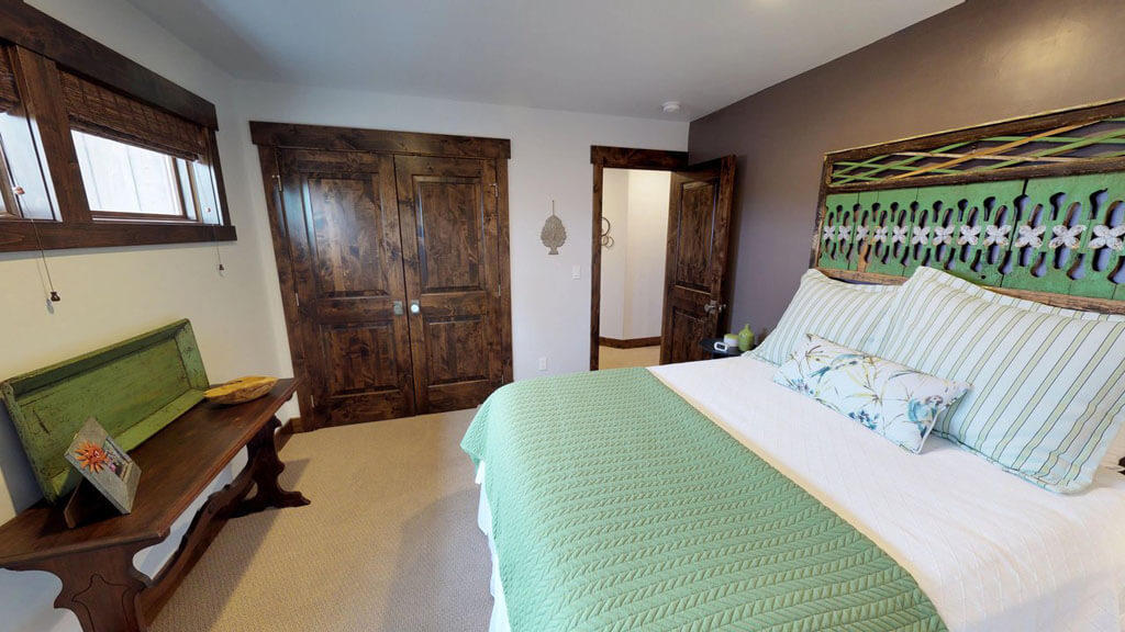 56976 Dancing Rock Loop Bend, OR 97707 - Photo 12 of 16 Guest Bedroom