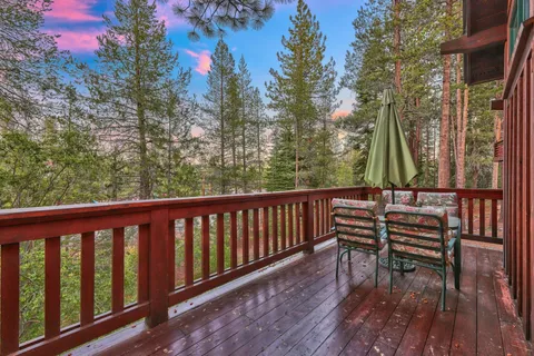 $1,394,000 | 12712 Zurich Place, Truckee, CA 96161