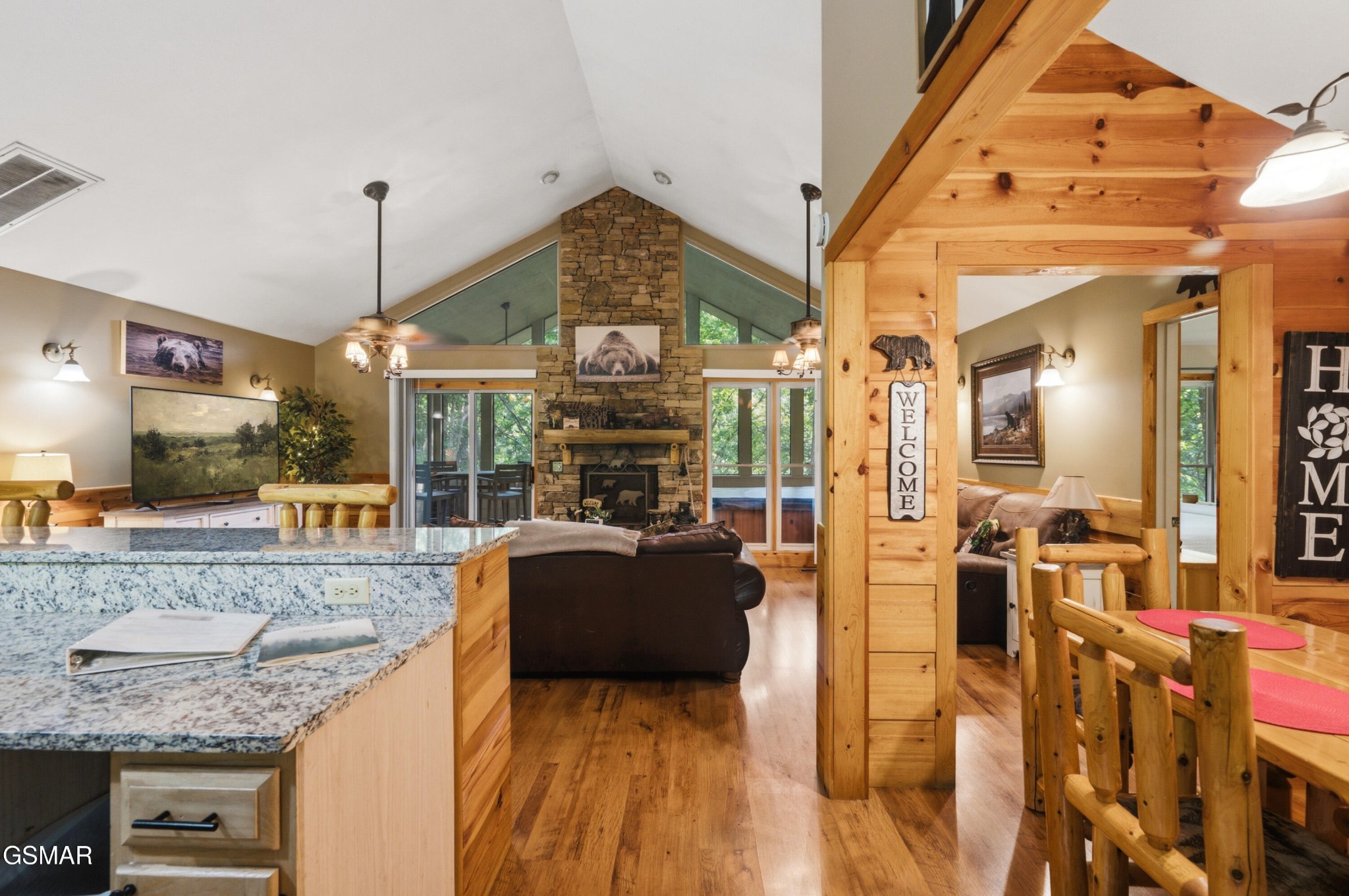 3103 Hatcher Top Road Sevierville, TN 37862 - Photo 10 of 32 Gallery Image 10
