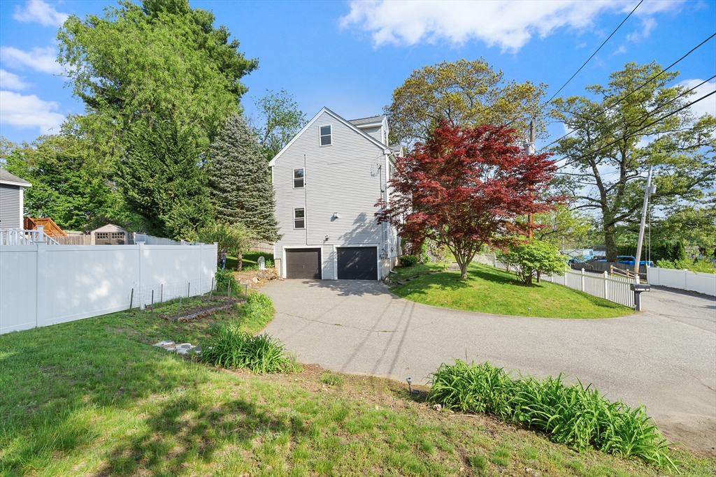 9 Rhodes Street Billerica, MA 01821 - Photo 32 of 33