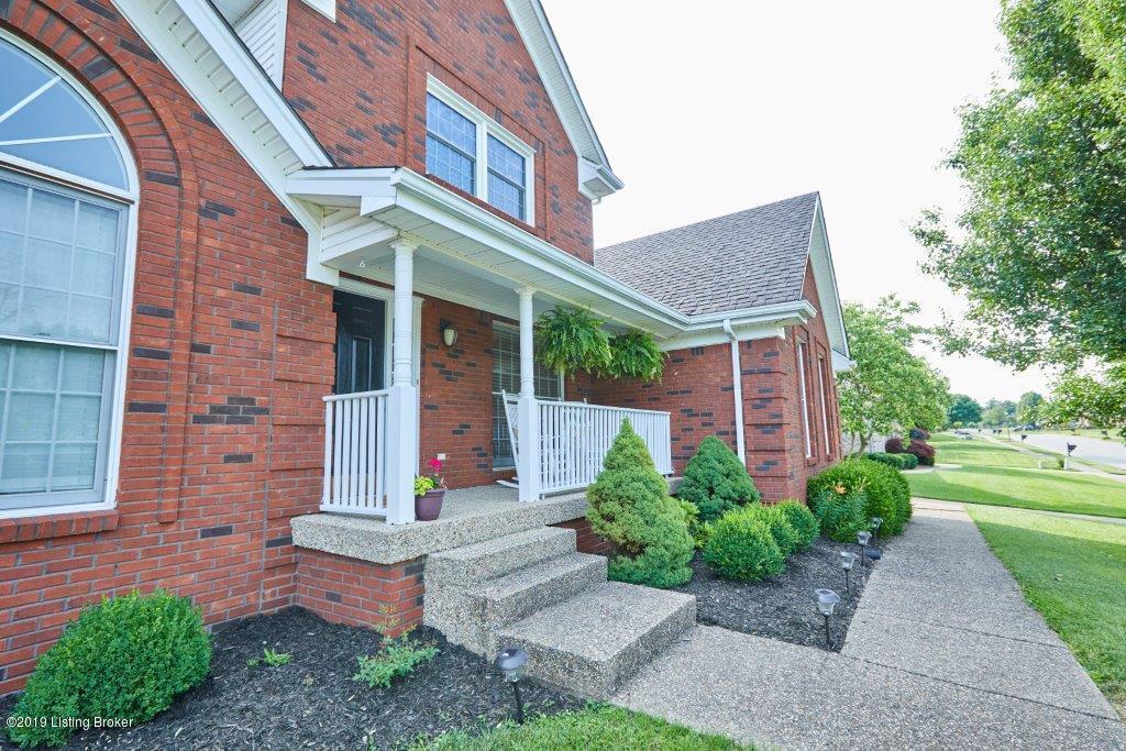 1423 Twin Ridge Road Louisville, KY 40242 - Photo 5 of 34 5
