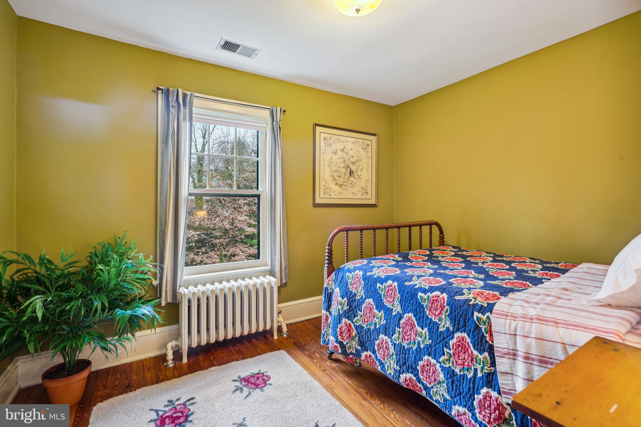 5305 Tuscarawas Road Bethesda, MD 20816 - Photo 42 of 72 Guest BR (no closet)