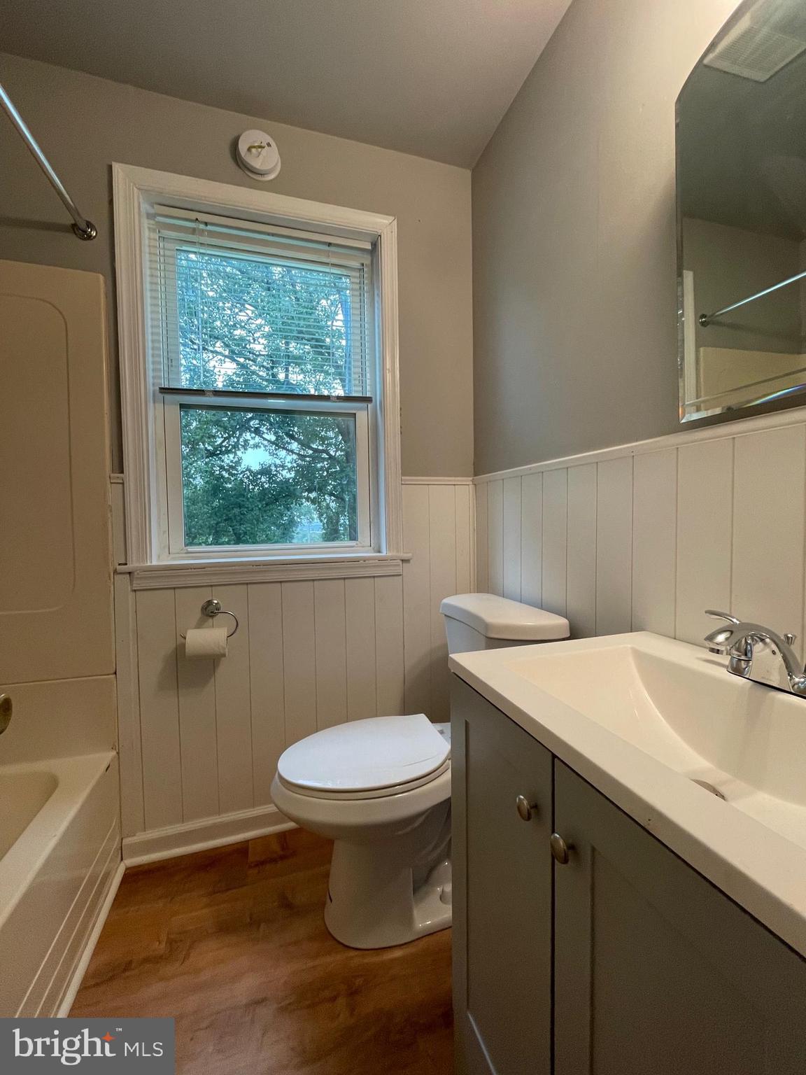 21 Fahnestock Road Malvern, PA 19355 - Photo 17 of 29 Hall Bath w/ fresh paint & wainscoting