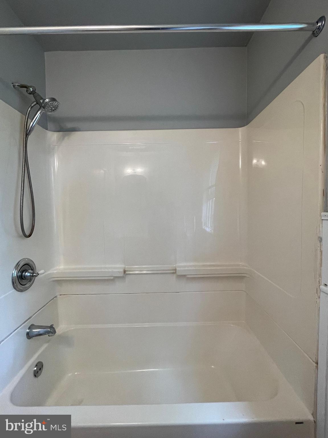 21 Fahnestock Road Malvern, PA 19355 - Photo 18 of 29 Hall Bath has a tub & new vanity & toilet