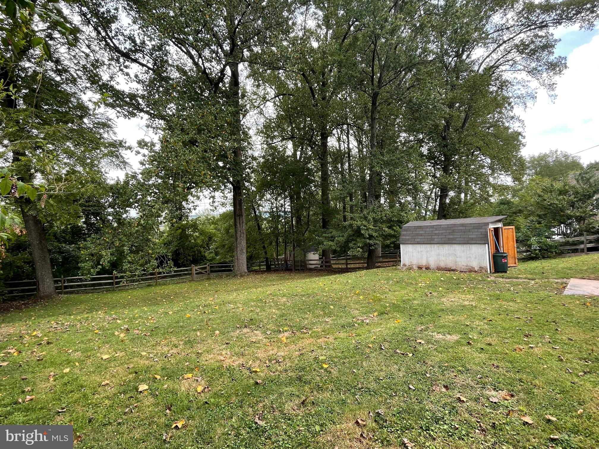 21 Fahnestock Road Malvern, PA 19355 - Photo 27 of 29 Handy Shed & fenced Yard