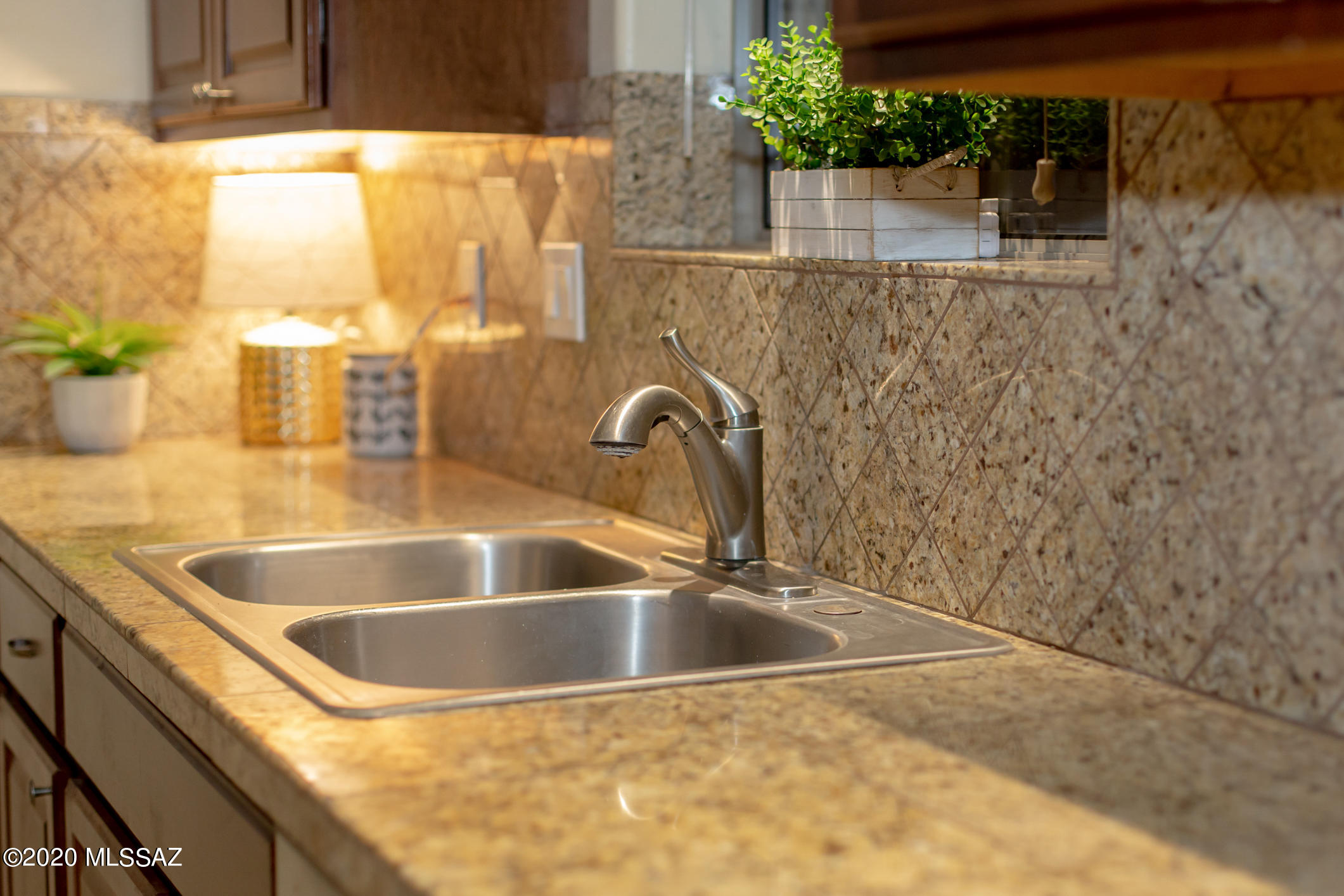 7561 North Rae Avenue Tucson, AZ 85741 - Photo 6 of 49 Gallery Image 6