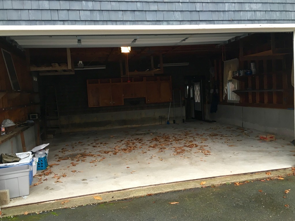 154 Regan Road Somerset, MA 02726 - Photo 6 of 10 Gallery Image 6