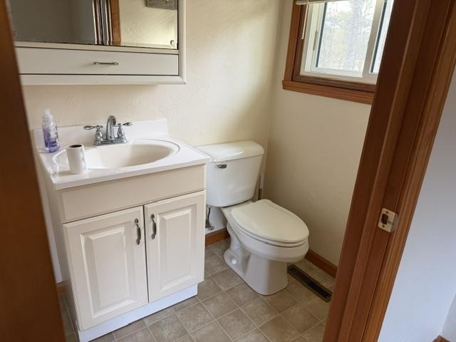 W7990 Division Street Pembine, WI 54156 - Photo 7 of 20