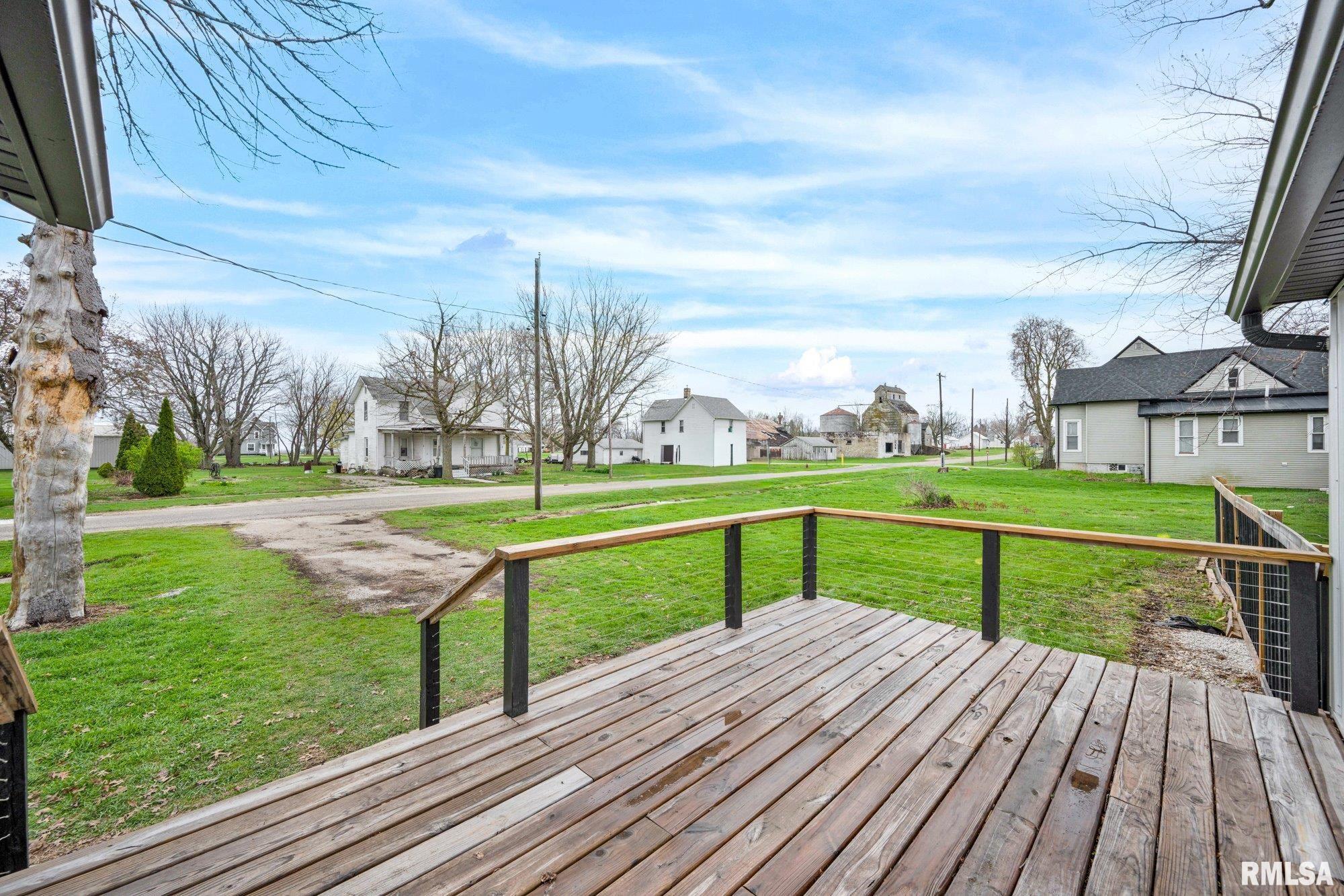 607 East Main Street La Fayette, IL 61449 - Photo 24 of 40