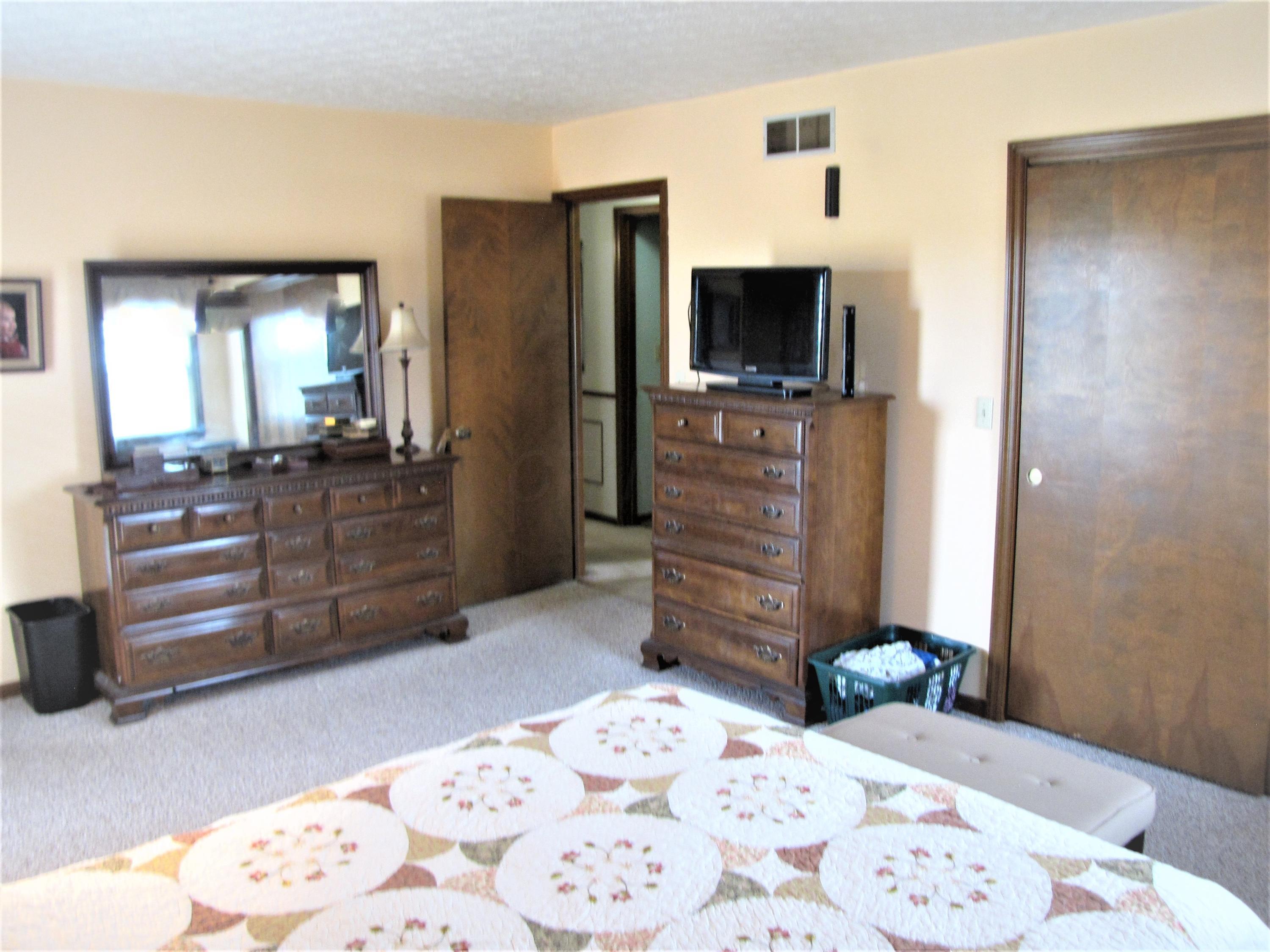8868 Patterson Road Hilliard, OH 43026 - Photo 9 of 11 Gallery Image 9