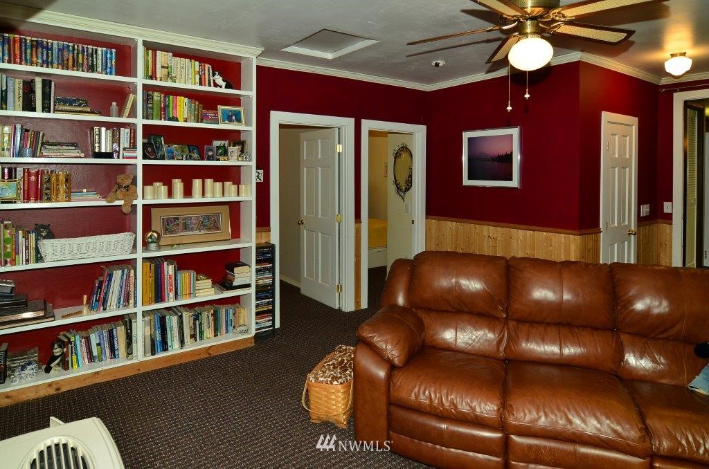 6441 Young Road Northwest Olympia, WA 98502 - Photo 11 of 22 Gallery Image 11