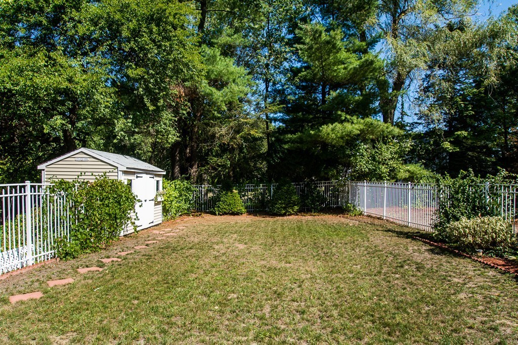 44 Circle Road Lexington, MA 02420 - Photo 24 of 29 Gallery Image 24