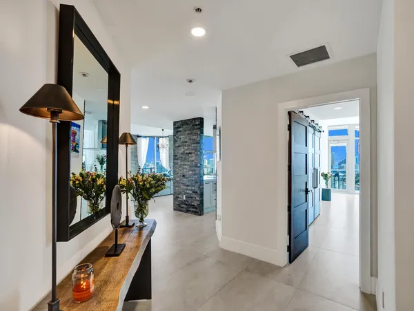 $16,995 | 17301 Biscayne Boulevard, North Miami Beach, FL 33160