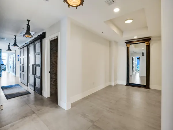 $16,995 | 17301 Biscayne Boulevard, North Miami Beach, FL 33160