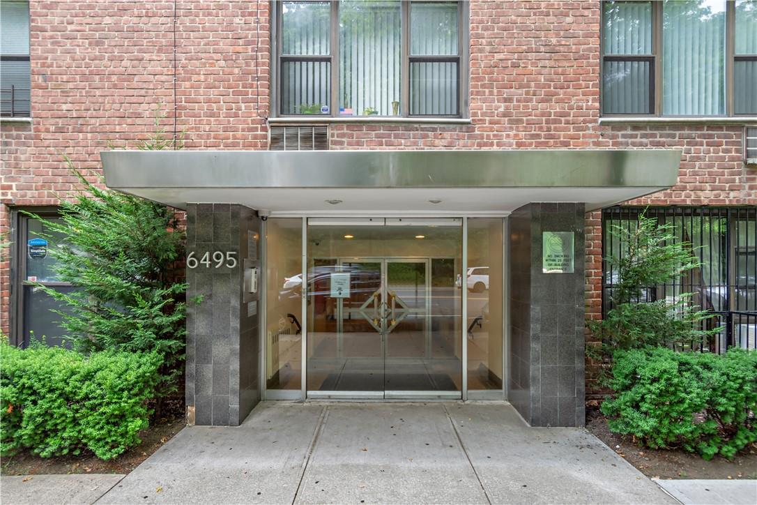 6495 Broadway, Unit 5M Bronx, NY 10471 - Photo 1 of 1