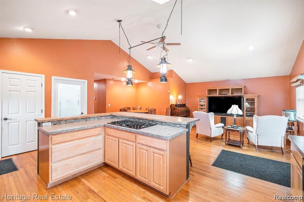 4694 Herd Road Metamora, MI 48455 - Photo 4 of 59 Newer kitchen