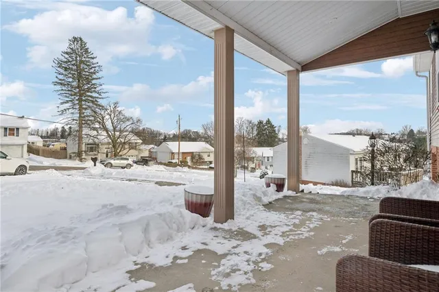 $269,900 | 540 Greenfield Court, Irwin, PA 15642