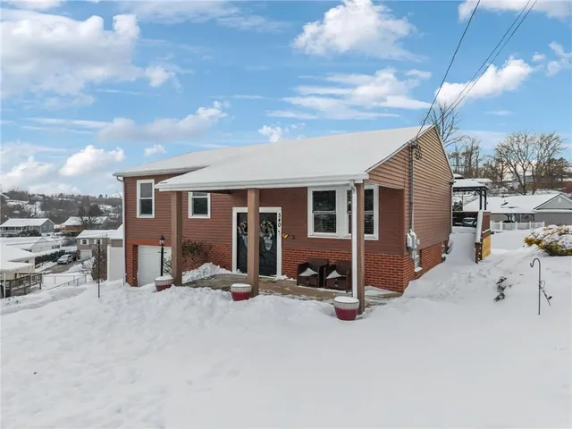 $269,900 | 540 Greenfield Court, Irwin, PA 15642