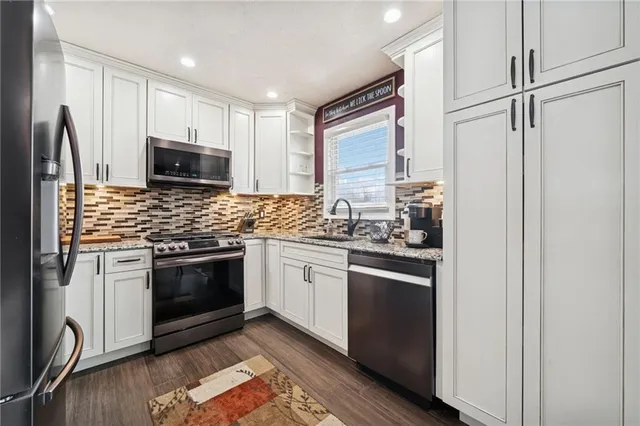 $269,900 | 540 Greenfield Court, Irwin, PA 15642