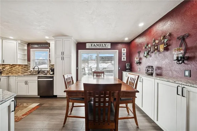 $269,900 | 540 Greenfield Court, Irwin, PA 15642