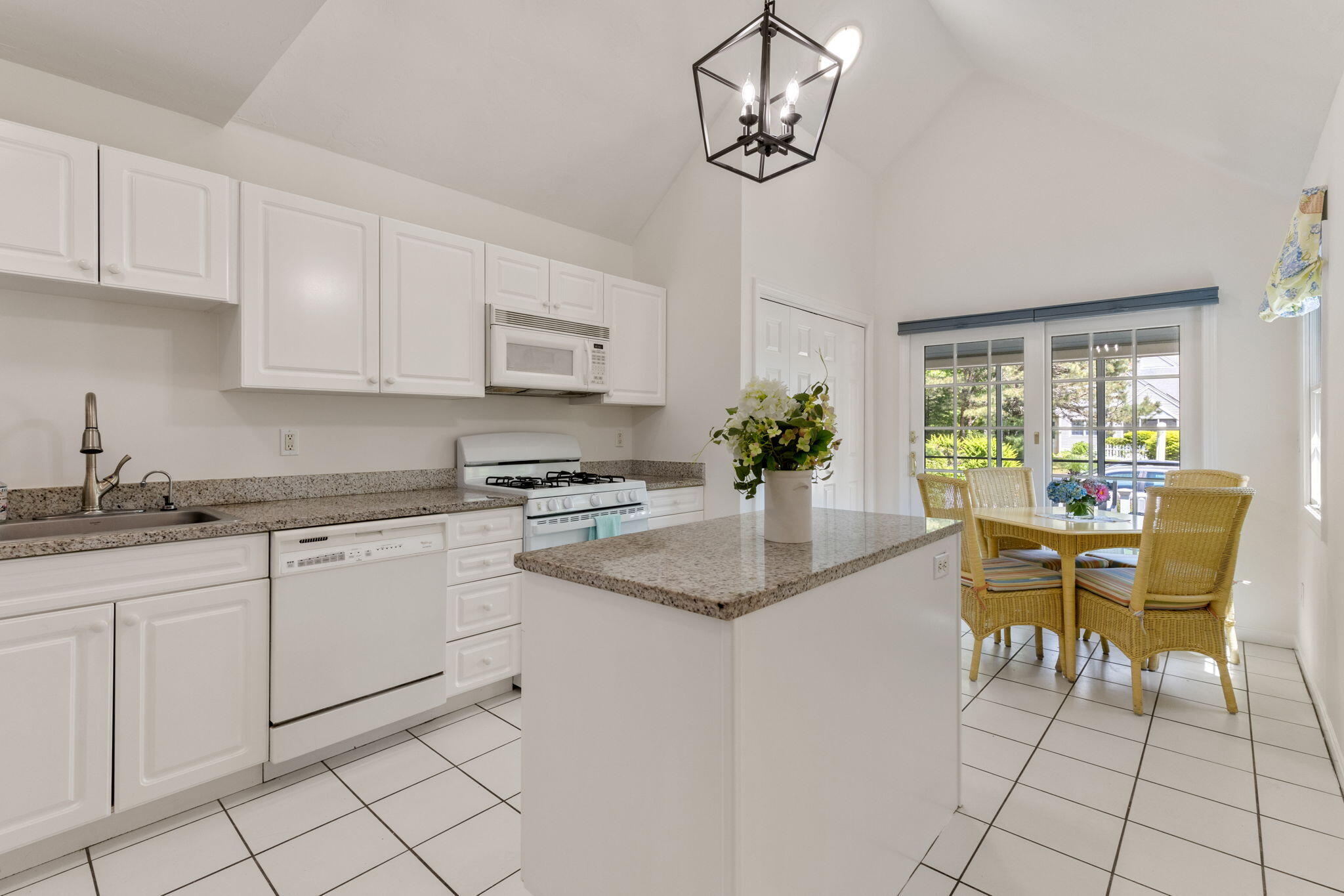 5 Red Cedar Road Mashpee, MA 02649 - Photo 5 of 26 15kitchenweb