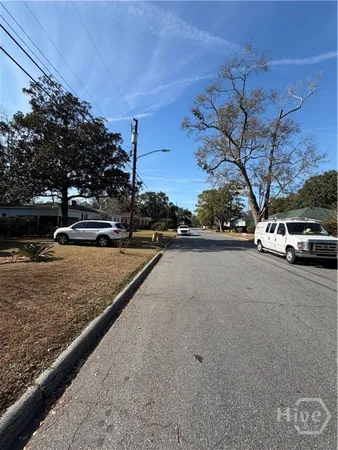 $1,700 | 2029 New York Avenue, Unit 1, Savannah, GA 31404