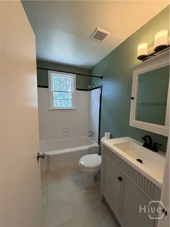 $1,700 | 2029 New York Avenue, Unit 1, Savannah, GA 31404