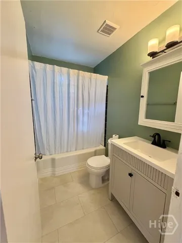 $2,000 | 2029 New York Avenue, Unit 1, Savannah, GA 31404